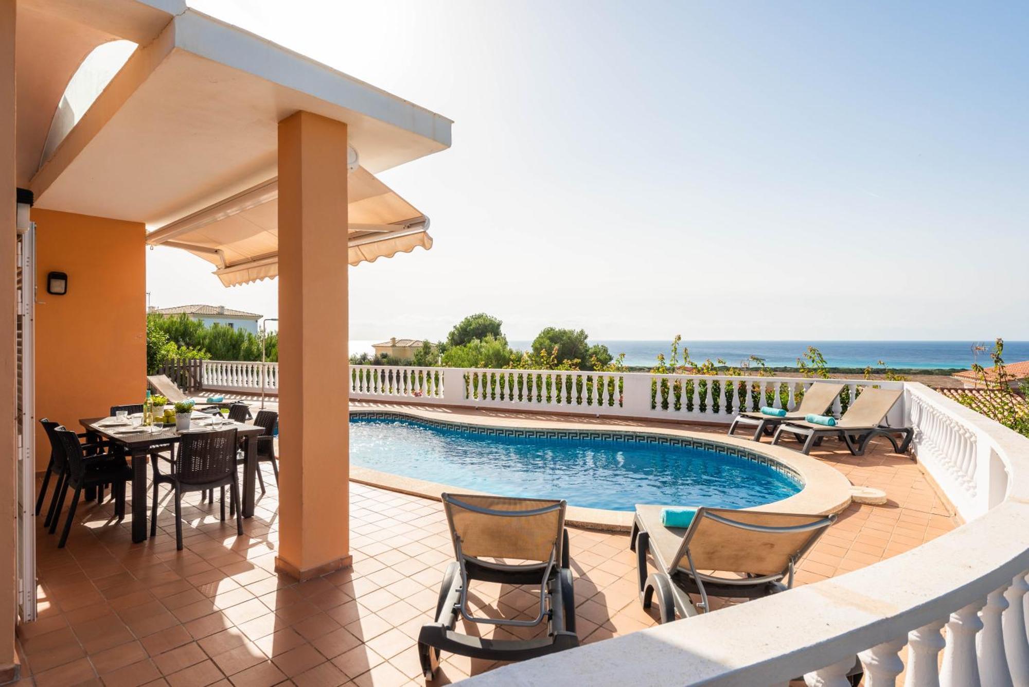 Villa Elena - *